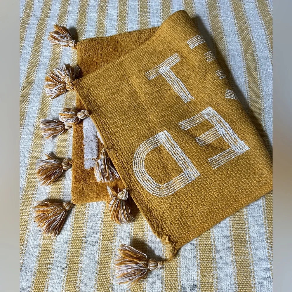 Boho Shaggy Bathroom Mat with Tassels